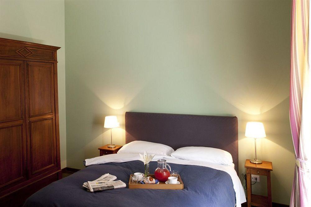 Santi Quattro Al Colosseo Bed & Breakfast Roma