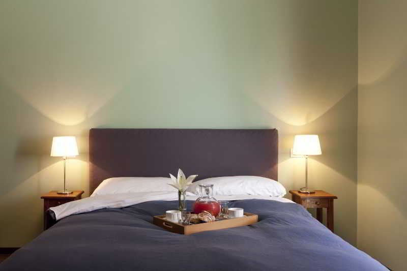 Bed & Breakfast Santi Quattro Al Colosseo 2*