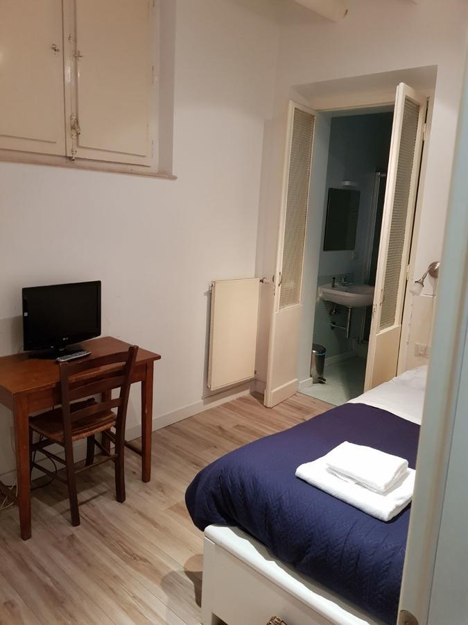 Santi Quattro Al Colosseo Bed & Breakfast Roma